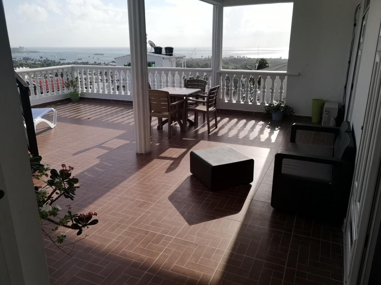 Apartamentos Turisticos Agua Luna San Andrés Eksteriør bilde