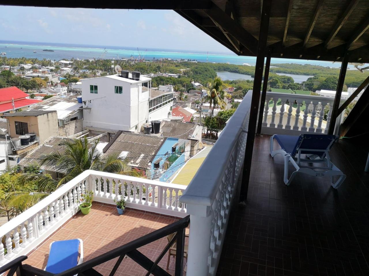 Apartamentos Turisticos Agua Luna San Andrés Eksteriør bilde